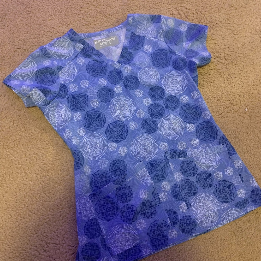 Women shirt scrub
